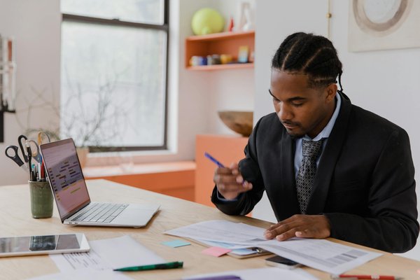 Avocat en droit des sociétés à Versailles : votre allié juridique