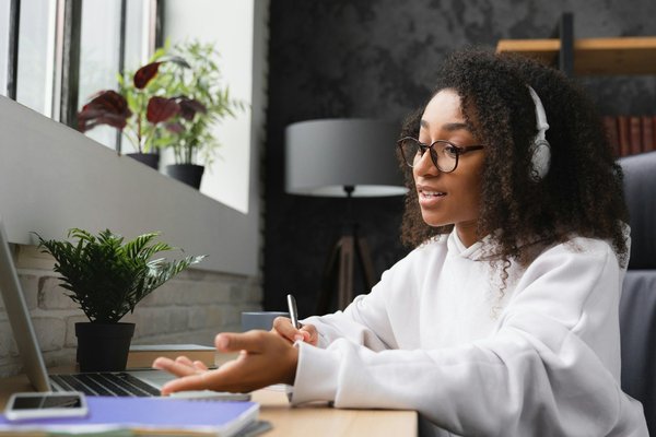 Les compétences essentielles pour exceller en enseignement à distance